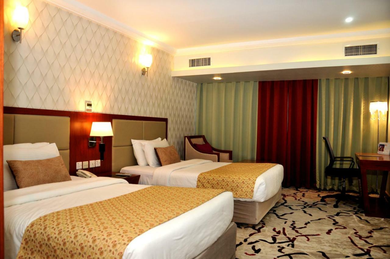 ריאד Hotel Di-Palace מראה חיצוני תמונה